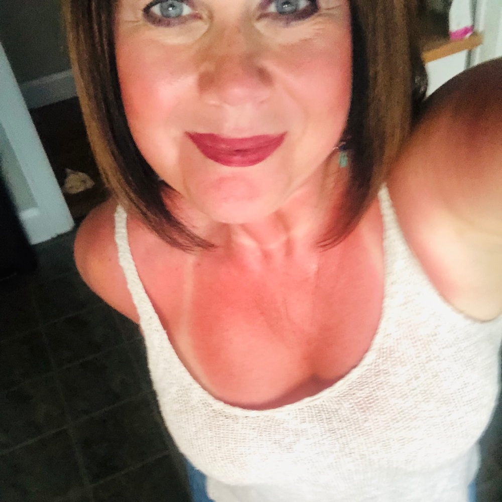 Meet your Posher, Cari